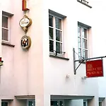 호텔 Am Rathaus 3*